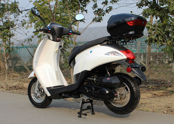 أفقي نوع 50cc عالية الطاقة سكوتر 2.5L زيت استهلاك 4 السكتة الدماغية