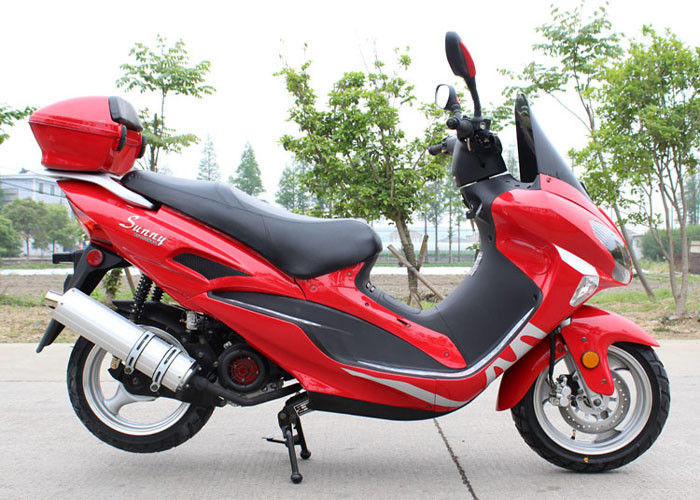 أربعة ألوان الغاز الدراجة سكوتر مع الزجاج الأمامي CVT ، سرعة المحرك سكوتر 150cc