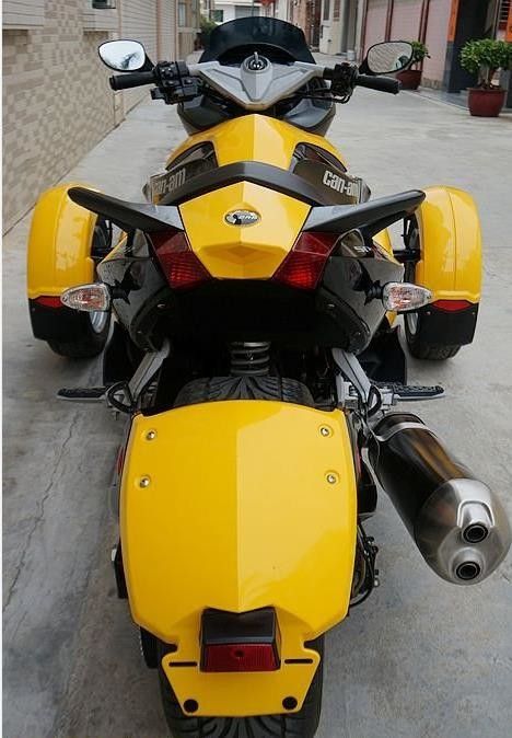 1000cc Can Am 3 عجلة دراجة نارية ، V - التوأم 2 أمامي للدراجات النارية السائل السائل