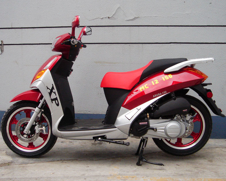 16 بوصة الاطارات الكبار الغاز سكوتر 150cc خلفي بروم الفرامل Cvt القسري تبريد الهواء المحرك